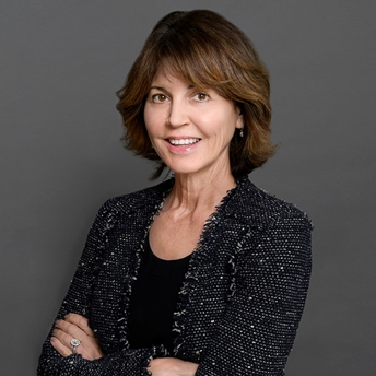 Helena Tetzeli, Esq. Photo